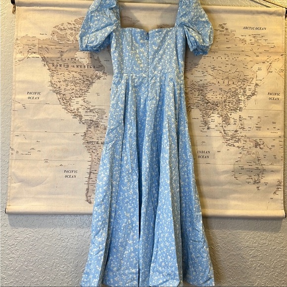 House of CB ‘Tallulah’ Blue Ivory Puff Sleeve Midi Dress NWOT - Picture 12 of 12